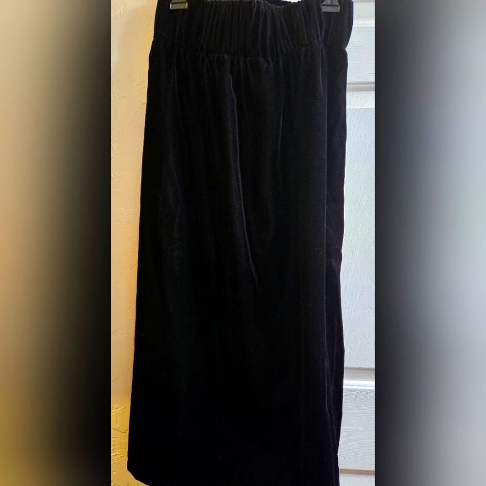 Unbranded Black Velvet Elastic Waist Maxi Skirt